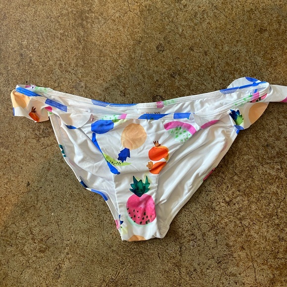 FINAL PRICE! NWOT Pilyq Fruit Full Bikini Bottoms Medium - Picture 4 of 6